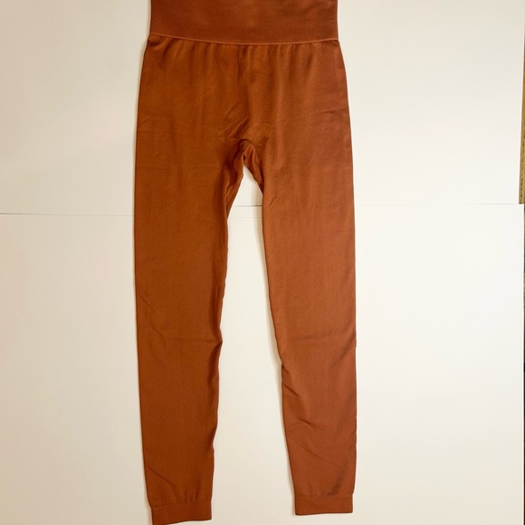 Knix Good to Go Seamless Legging (Copper - Size Small) - Picture 2 of 6